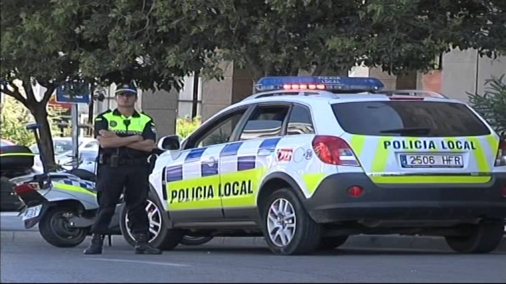 DETENIDO UN MARROQUÍ EN ALGECIRAS POR ROBAR UNA FURGONETA DE ALGESA A PUNTA DE NAVAJA
