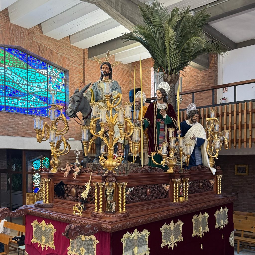 UN AÑO MÁS BORRIQUITA Y HUERTO PROCESIONAN ESTE DOMINGO EN ALGECIRAS