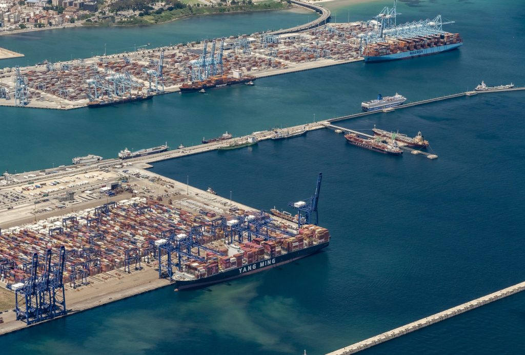 EL PUERTO DE ALGECIRAS SE RECUPERA Y CIERRA EL TRIMESTRE CON 23’4 MILLONES DE TONELADAS