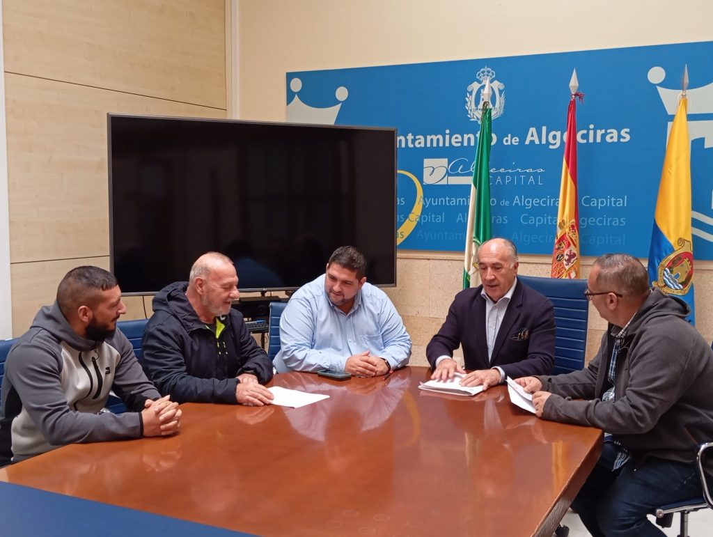 LANDALUCE SE REUNE CON EL SITA PARA MEJORAR LA SITUACIÓN DE LOS TRABAJADORES DE LIMPIEZA