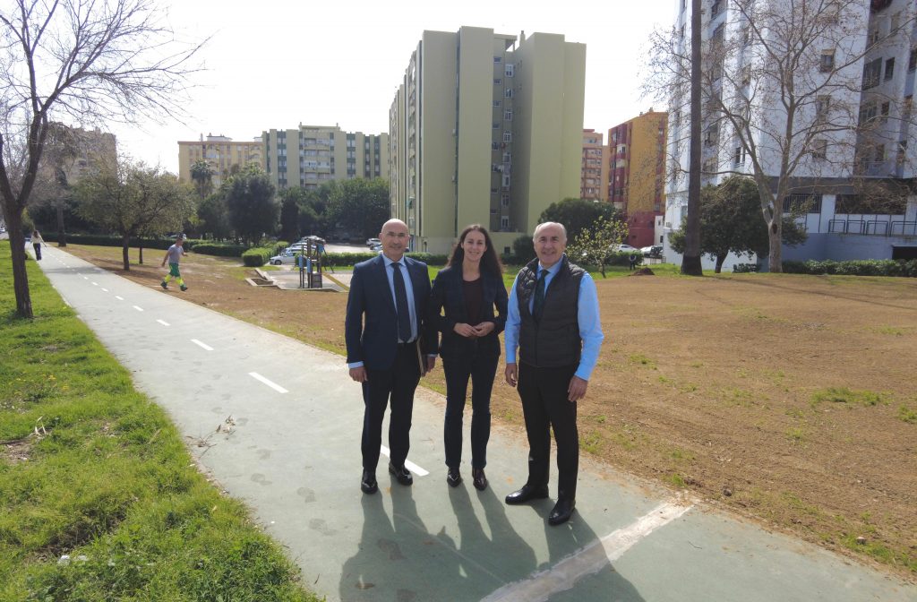 EL AYUNTAMIENTO DE ALGECIRAS CREA UNA NUEVA PRADERA DE 6.000 METROS CUADRADOS EN LAS MIMOSAS