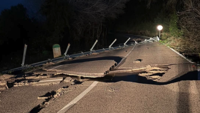 SAN ROQUE PIDE EL ARREGLO URGENTE DE LA CARRETERA QUE UNE SAN ENRIQUE CON EL TESORILLO