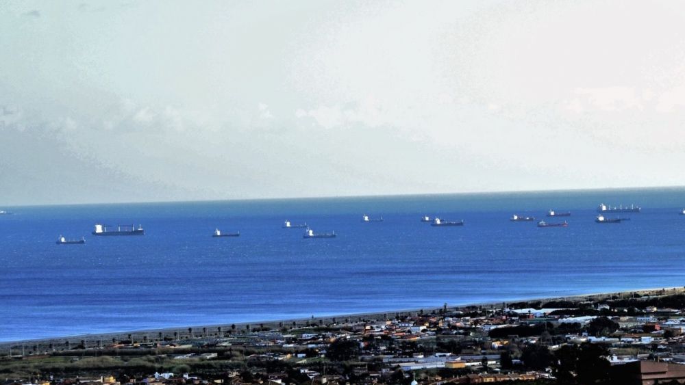 VERDEMAR DENUNCIA UN FONDEADERO ENCUBIERTO DE PETROLEROS DE GIBRALTAR FRENTE A NUESTRAS COSTAS