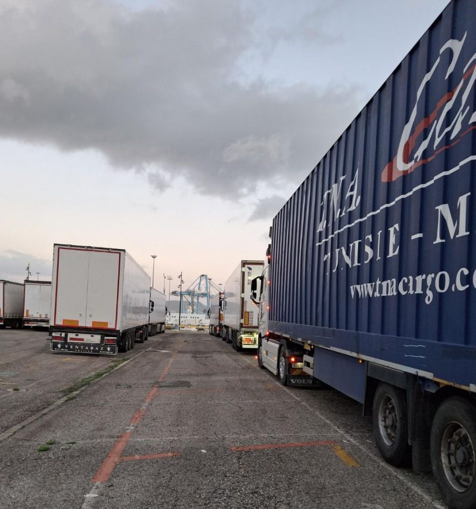 EL PUERTO DE ALGECIRAS REDUCE SUS TRÁFICOS UN 14 % EN FEBRERO POR LAS BORRASCAS Y LA FALTA DE TRENES