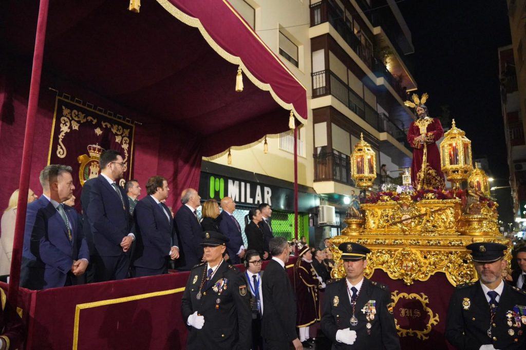 EL CRISTO DE MEDINACELI LLENA DE EMOCIÓN Y FERVOR LAS CALLES DE ALGECIRAS
