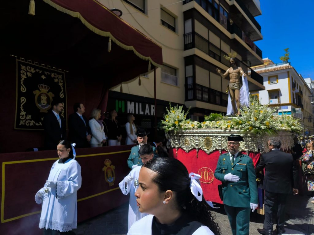 EL RESUCITADO CULMINA LA SEMANA SANTA DE ALGECIRAS