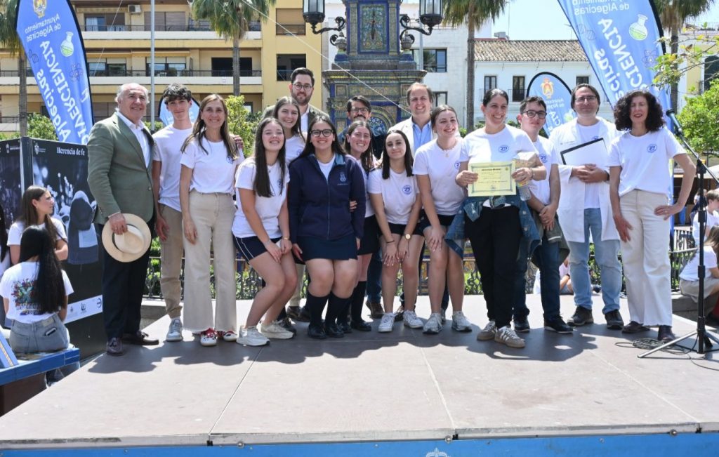 ENTREGADOS LOS PREMIOS DE DIVERCIENCIA EN ALGECIRAS